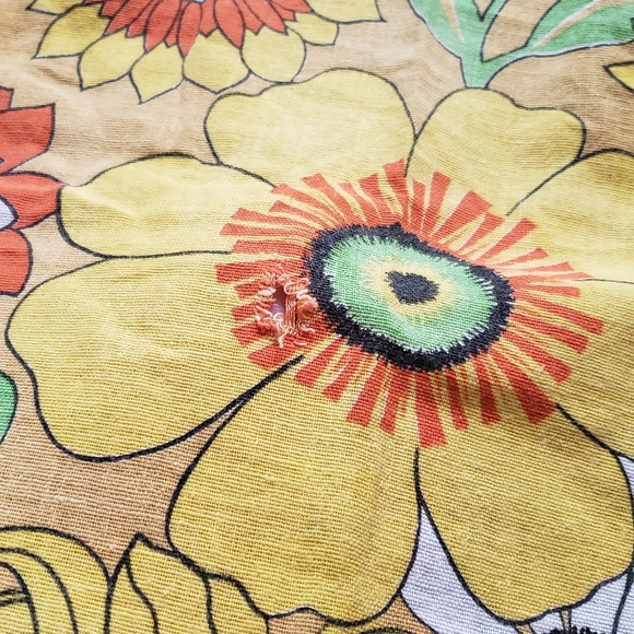 1960s 1970s Flower Power Fabric Tablecloth Yellow Boho Orange Daisy Zinnia #82 - Picture 11 of 16
